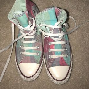 Kids plaid Converse high tops size 4